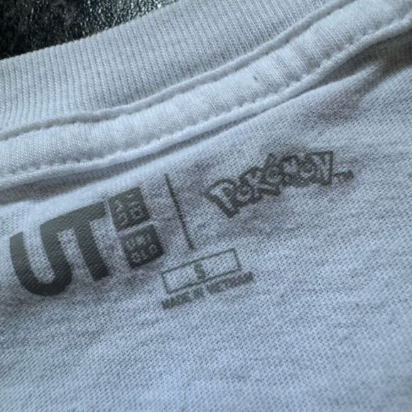 Uniqlo x Pokémon Men’s Short Sleeve T-Shirt White Color Size Small Anime Style - Picture 12 of 14